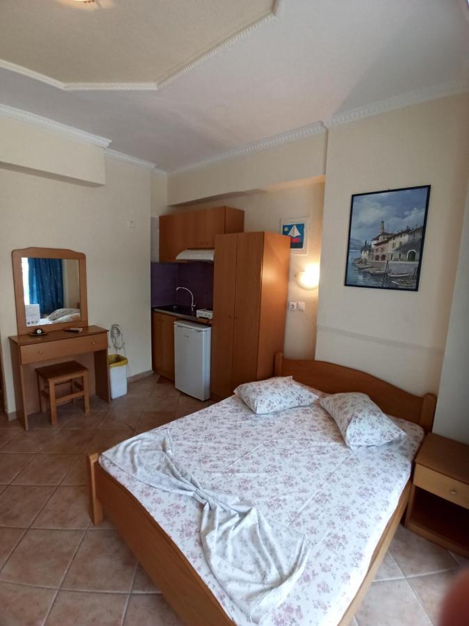 Villa Cosmos Inn Olympiaki Akti Exterior photo